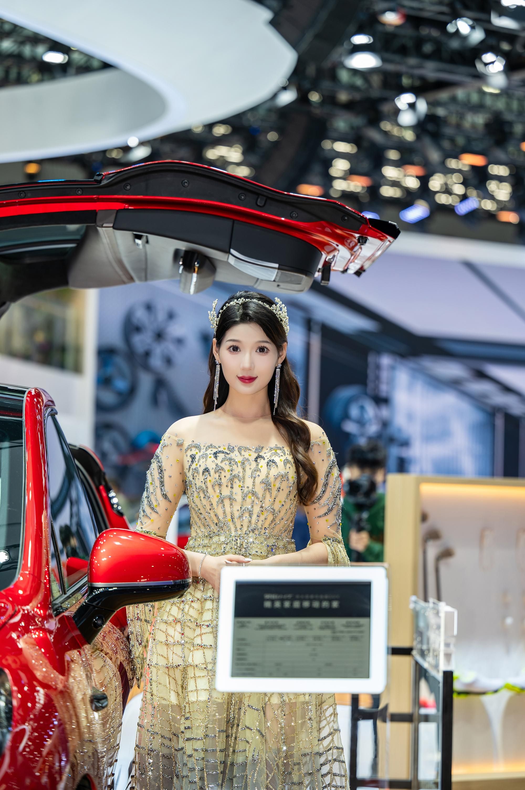 2023广州车展小姐姐大合集！是真男人就坚持到最后一张！