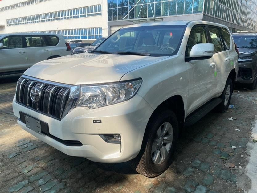 霸道40v6最低报价588万0首付分期贷款低息按揭15