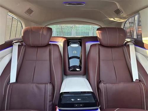 进口奔驰GLS450升级迈巴赫GLS600 1：1改装复刻