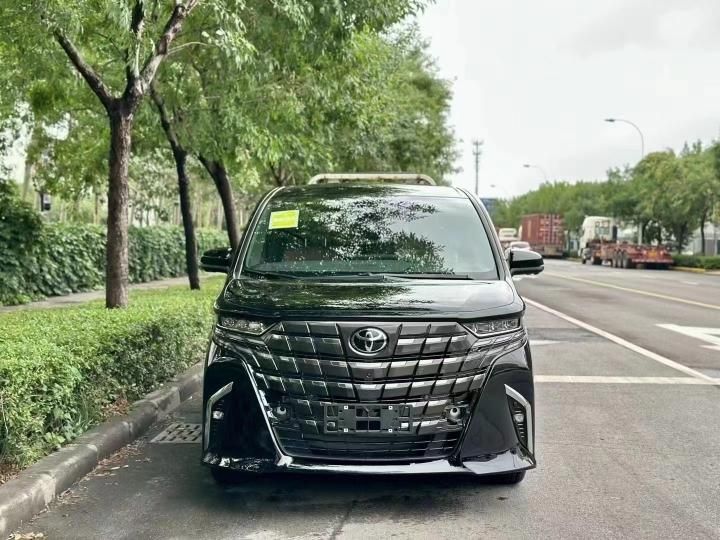 2024款埃尔法最新报价 9x万，现车热卖中 