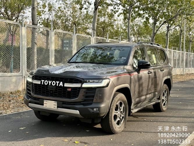 22款丰田酷路泽LC300 3.5TT GR 现车报价及配置参数