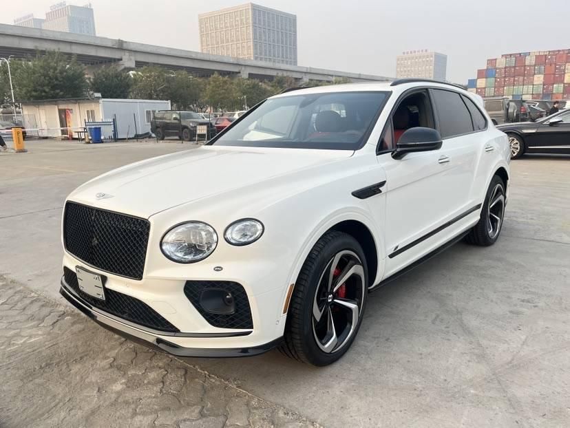 22款宾利添越4.0s版橙色现车特价245万天津港保税区