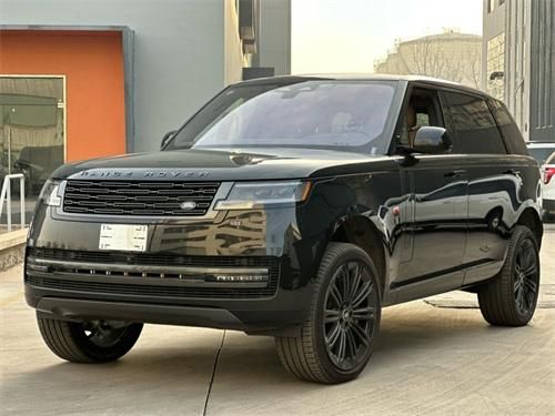 23款路虎揽胜行政4.4T P530汽油SE长轴7座全国优惠价