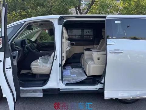 24款丰田埃尔法最新价格行情现车90万起售（颜色齐全）