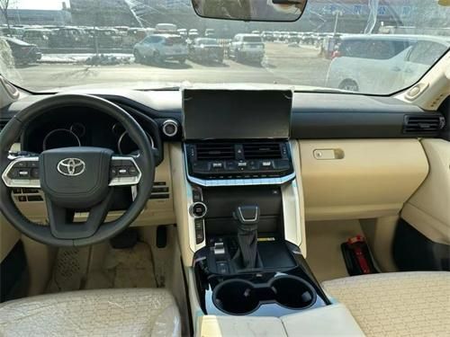 car_0_0_93984d14792d4e0cb864744c3bd858a0.jpg
