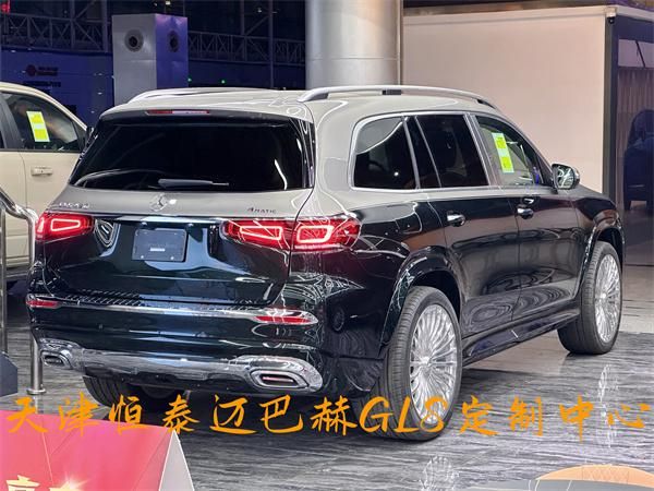 奔馳gls450定製邁巴赫gls現車多臺100多萬開走