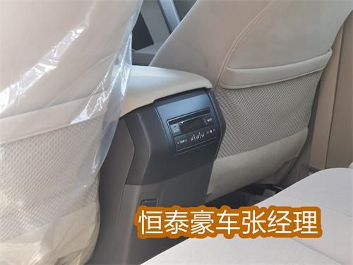 23款中东版霸道4000年末冲销量价格大跳水