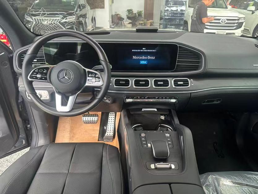 奔驰GLS580 4.0T V8港口最新报价136.8万起