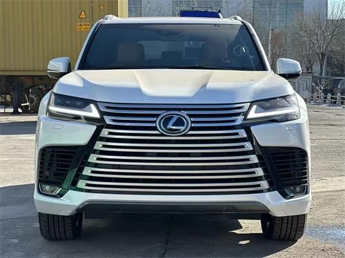 更多平行进口车型详情咨询热线:130-3223-4333 国经理(同微信号)