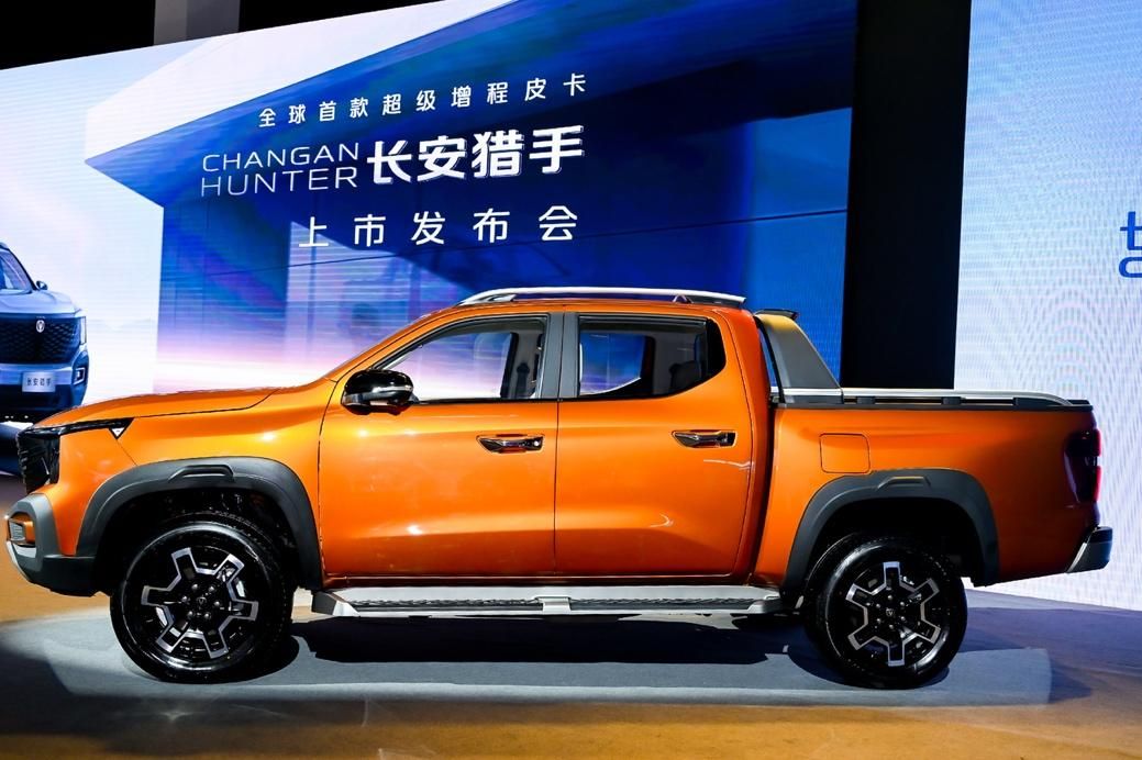 重载还能爬长坡超级增程皮卡长安猎手售价1399万元起