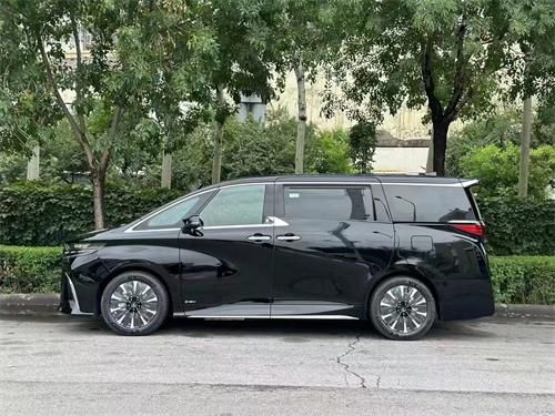 24款韩版丰田埃尔法25混动版天津港现车热售价97万