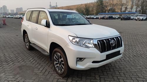 丰田霸道4000经久不衰的越野suv