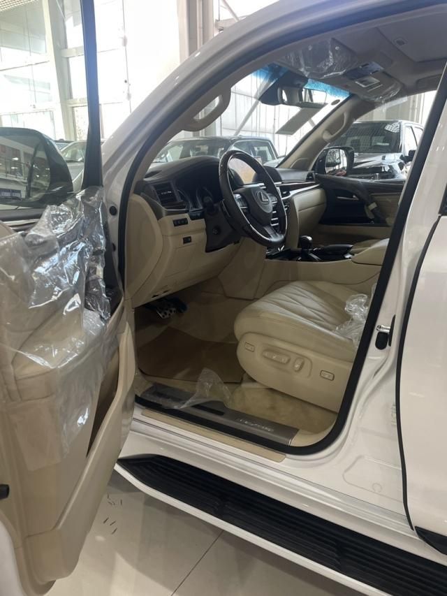 平行进口21款中东版雷克萨斯lx570黑耀限量s版现车190起售