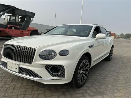 23款宾利添越ewb4.0t长轴雅度版最新落地价优惠10万起