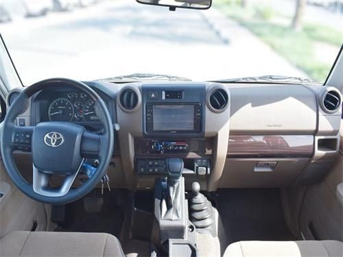 24款丰田酷路泽lc71大幅降价40万起售