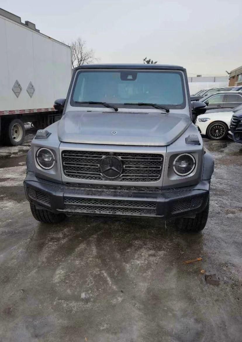 24款奔驰g55040tv8最新报价行情220万