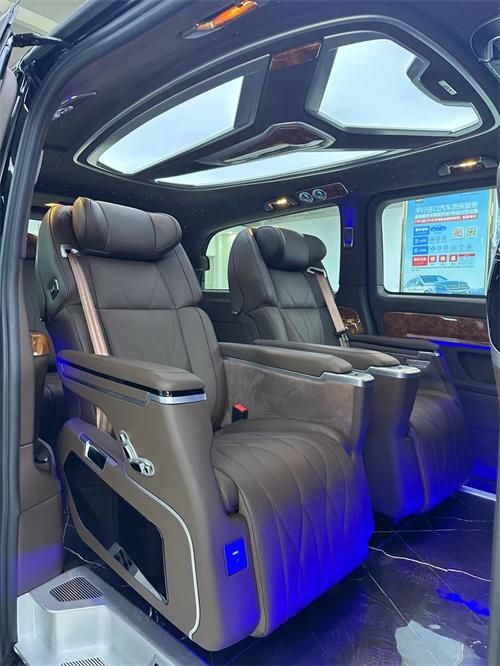 奔驰威霆改装报价 商务车改装源头厂家 内饰外观一站式升级