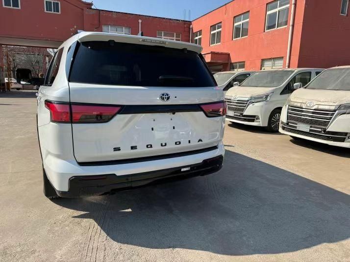 24款美规丰田红杉3.5tt 现车最新报价行情95万