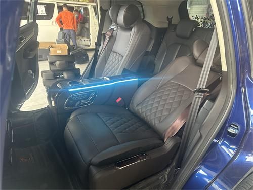 荣威RX8改装航空座椅最新案例 无损安装 专车专用