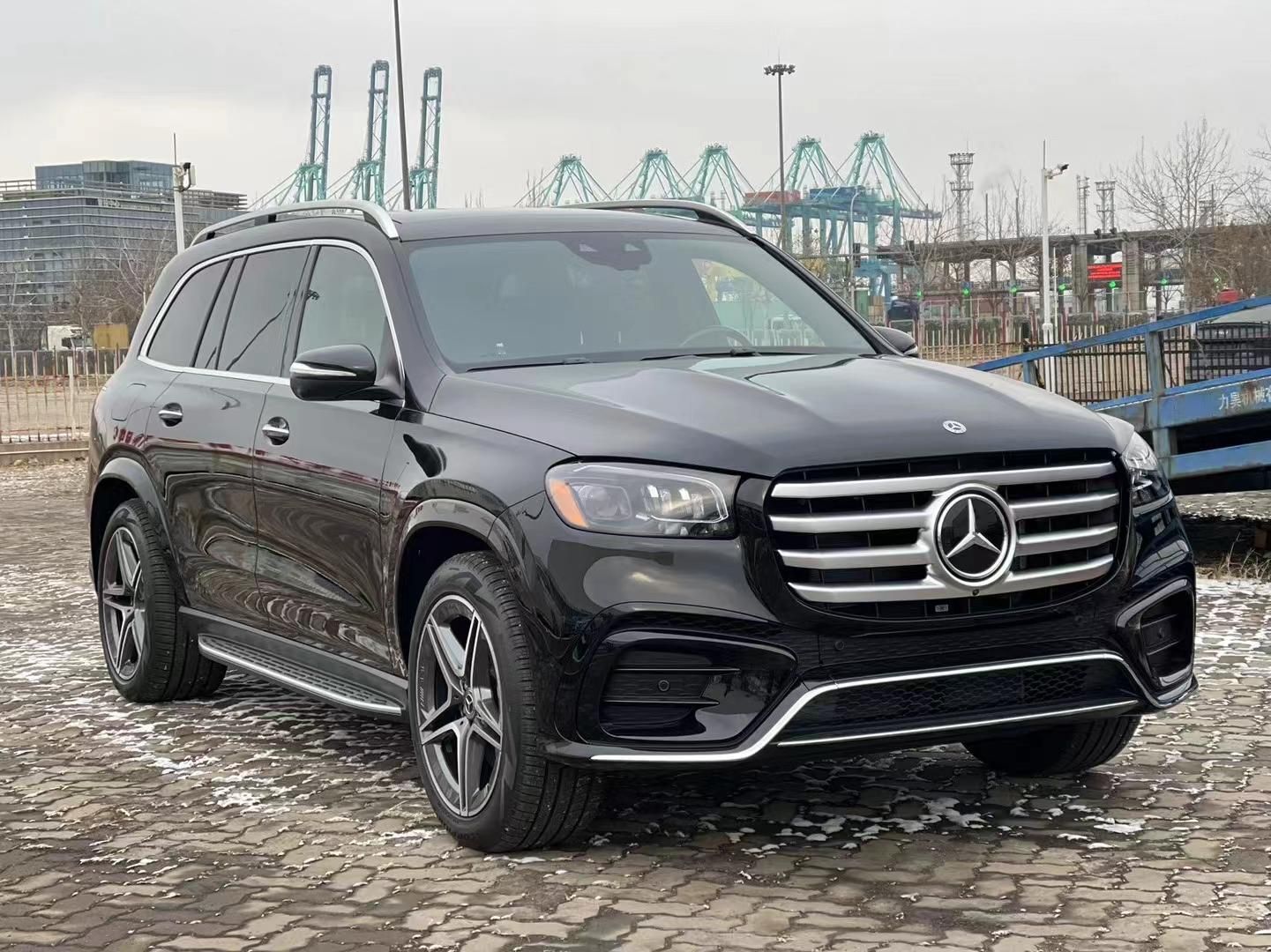 24款全新奔驰GLS450动力方面提升相当出色