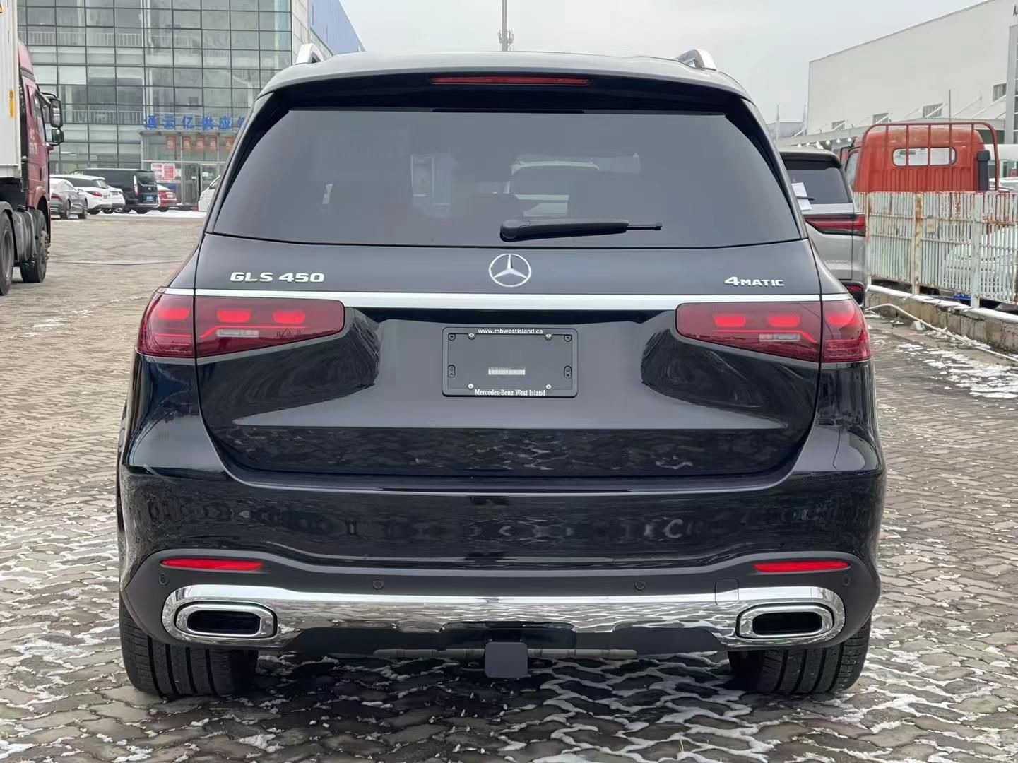 24款全新奔驰GLS450动力方面提升相当出色