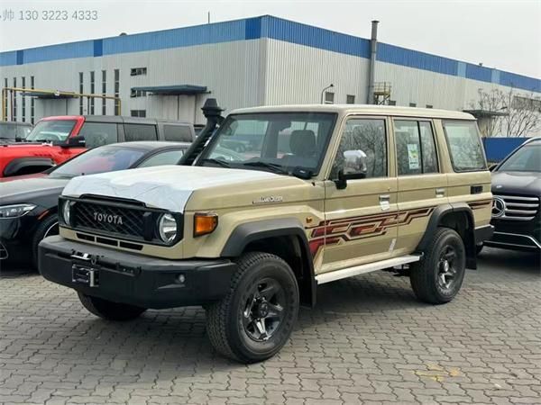 2024款丰田lc76柴油2.8自动挡天津港现车预售