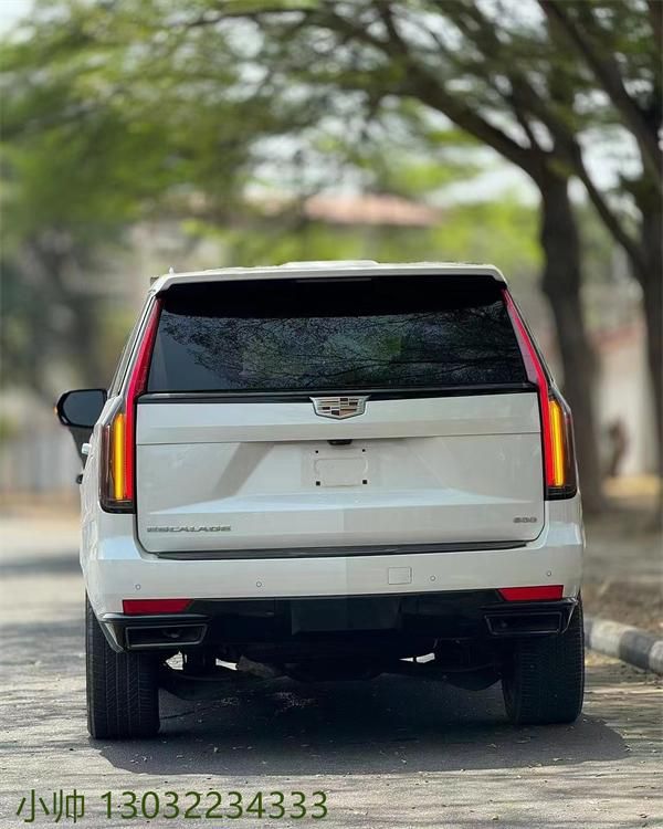 24款凯雷德柴油汽油版本天津港口现车报价