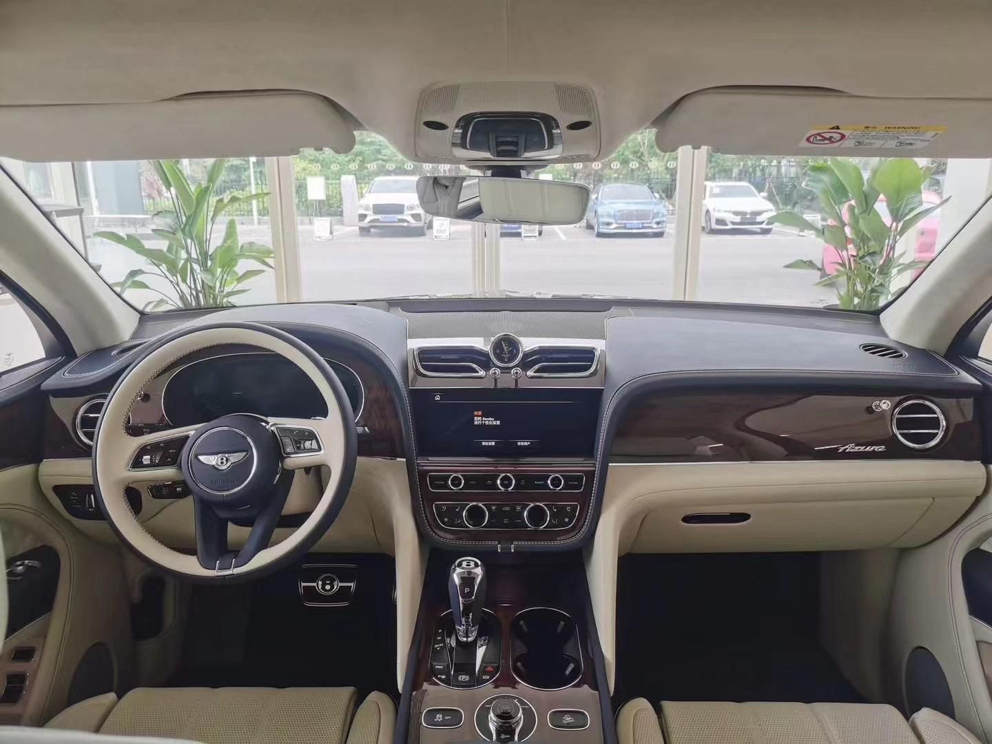 24款宾利添越加长雅度版流星蓝特价一台天津现车