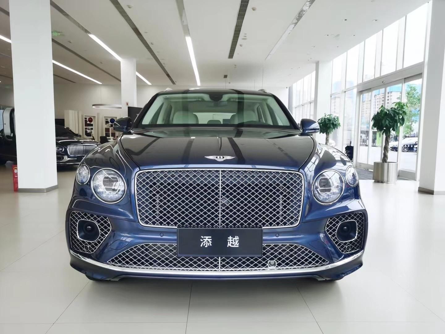 24款宾利添越加长雅度版流星蓝特价一台天津现车