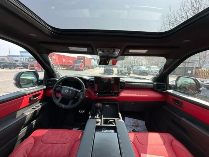 24款丰田皮卡坦途 3.5T 混动 最新报价及图片