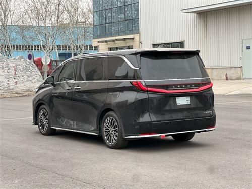 24款雷尔法LM350h七座平行进口本月购车优惠8万起