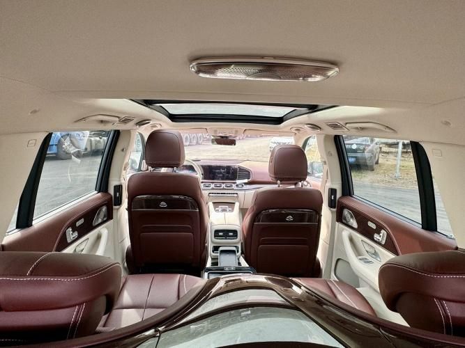 23款奔驰迈巴赫GLS600港口价格直降30万现车热卖