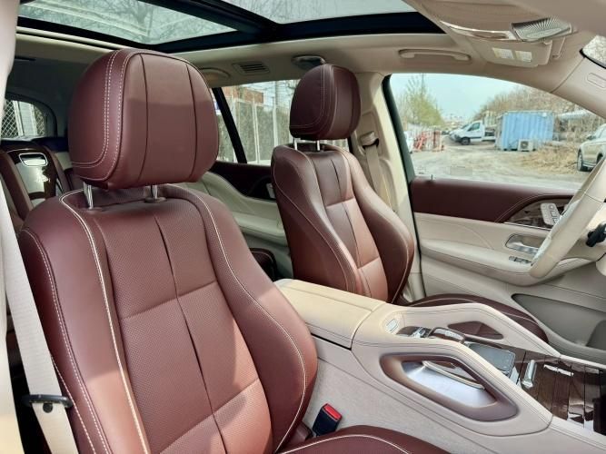 23款奔驰迈巴赫GLS600港口价格直降30万现车热卖