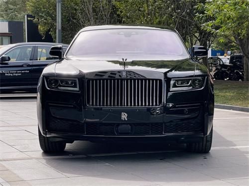 24款劳斯莱斯古思特6.7T Black Badge含税本月落地价优惠22万起