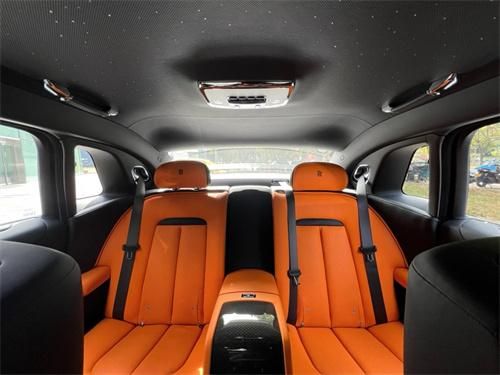 24款劳斯莱斯古思特6.7T Black Badge含税本月落地价优惠22万起