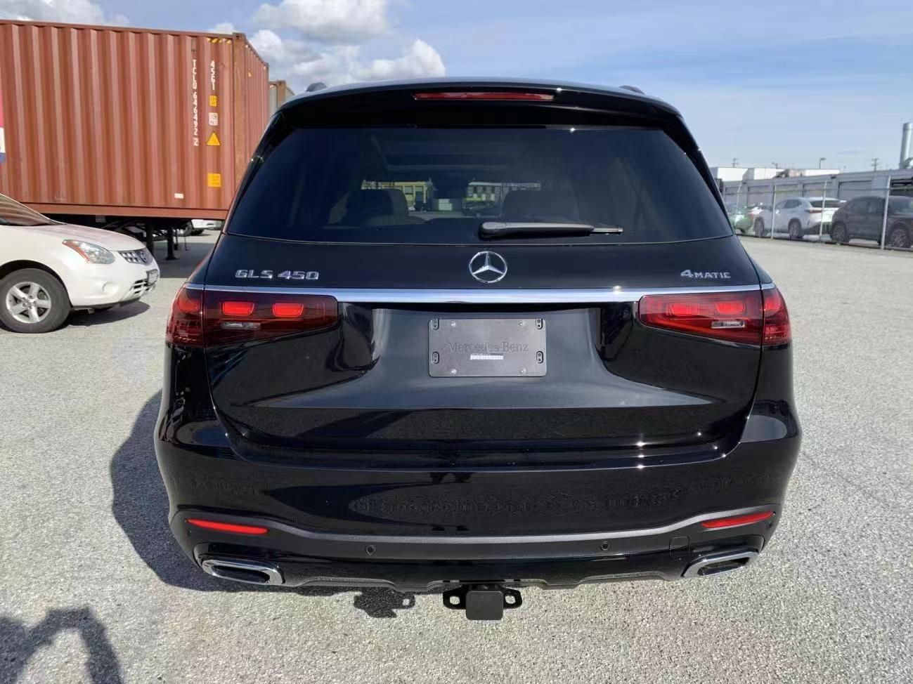 24款奔驰gls450加版黑米带顶峰包6座满配最低售价134万