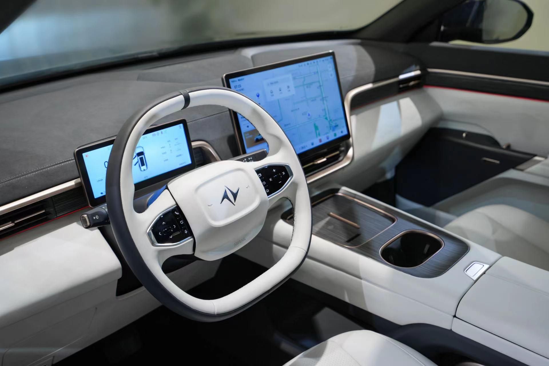 家庭智能大型SUV eπ008预售五小时订单破万