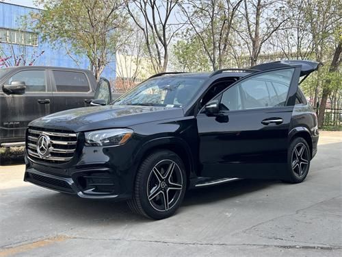 24款美版奔驰gls450本月仅售100万起全国落户