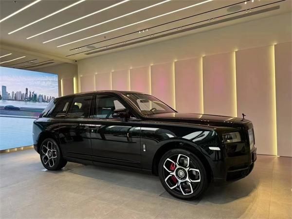 24款劳斯莱斯库里南BB版完美配色底价出