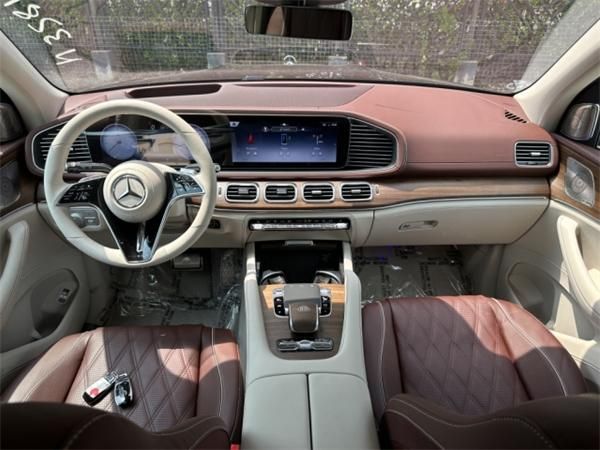 24款奔驰迈巴赫GLS600全新改款现车270万
