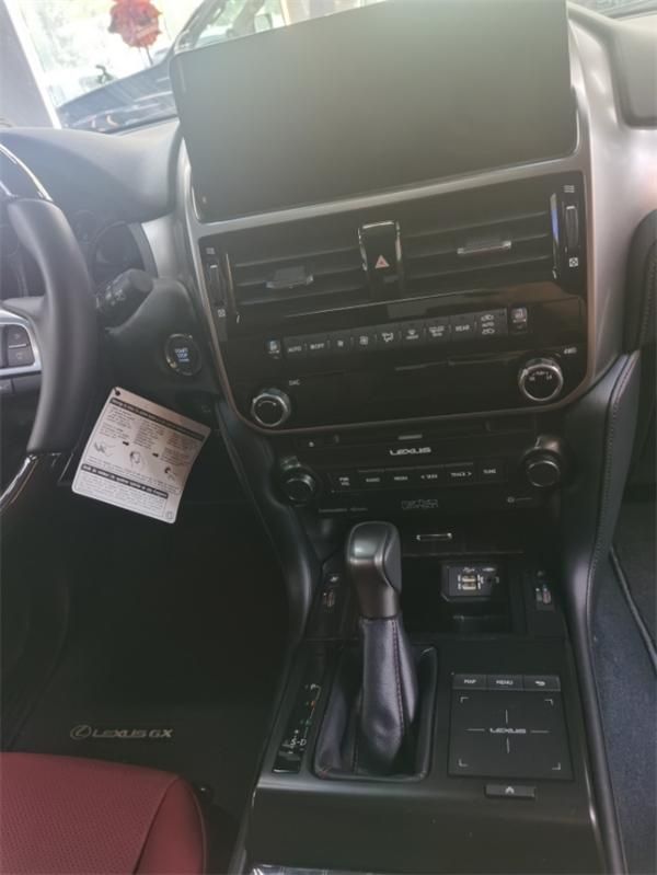 24款雷克萨斯GX460全新V8直降20万