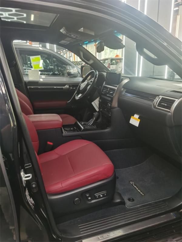 24款雷克萨斯GX460全新V8直降20万