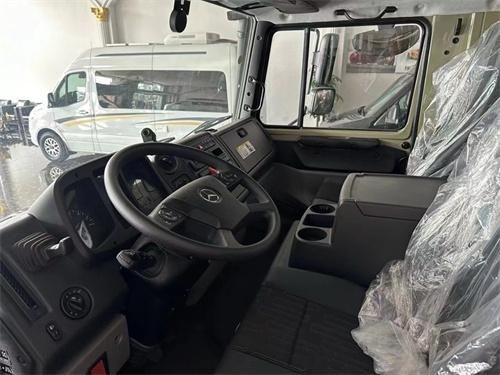 乌尼莫克U4023国六B蓝牌C照越野之王开启售卖