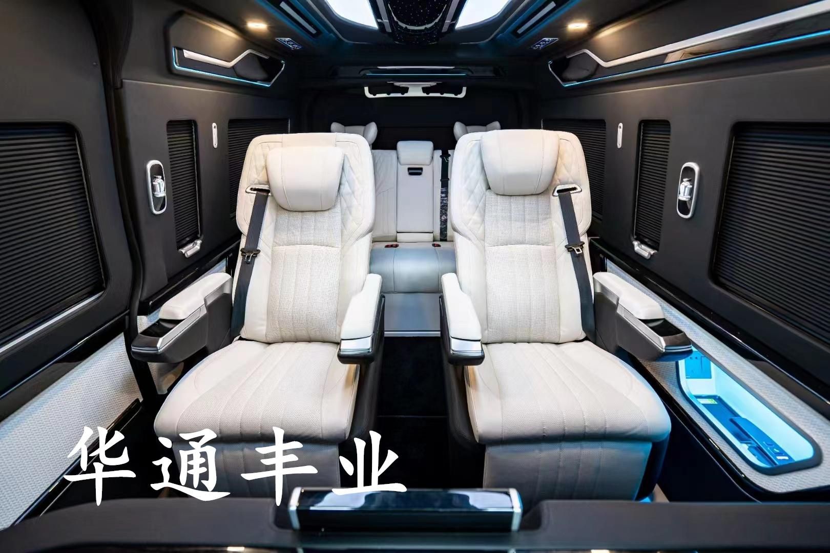 丰田海狮最新7座报价及图片参数豪华版