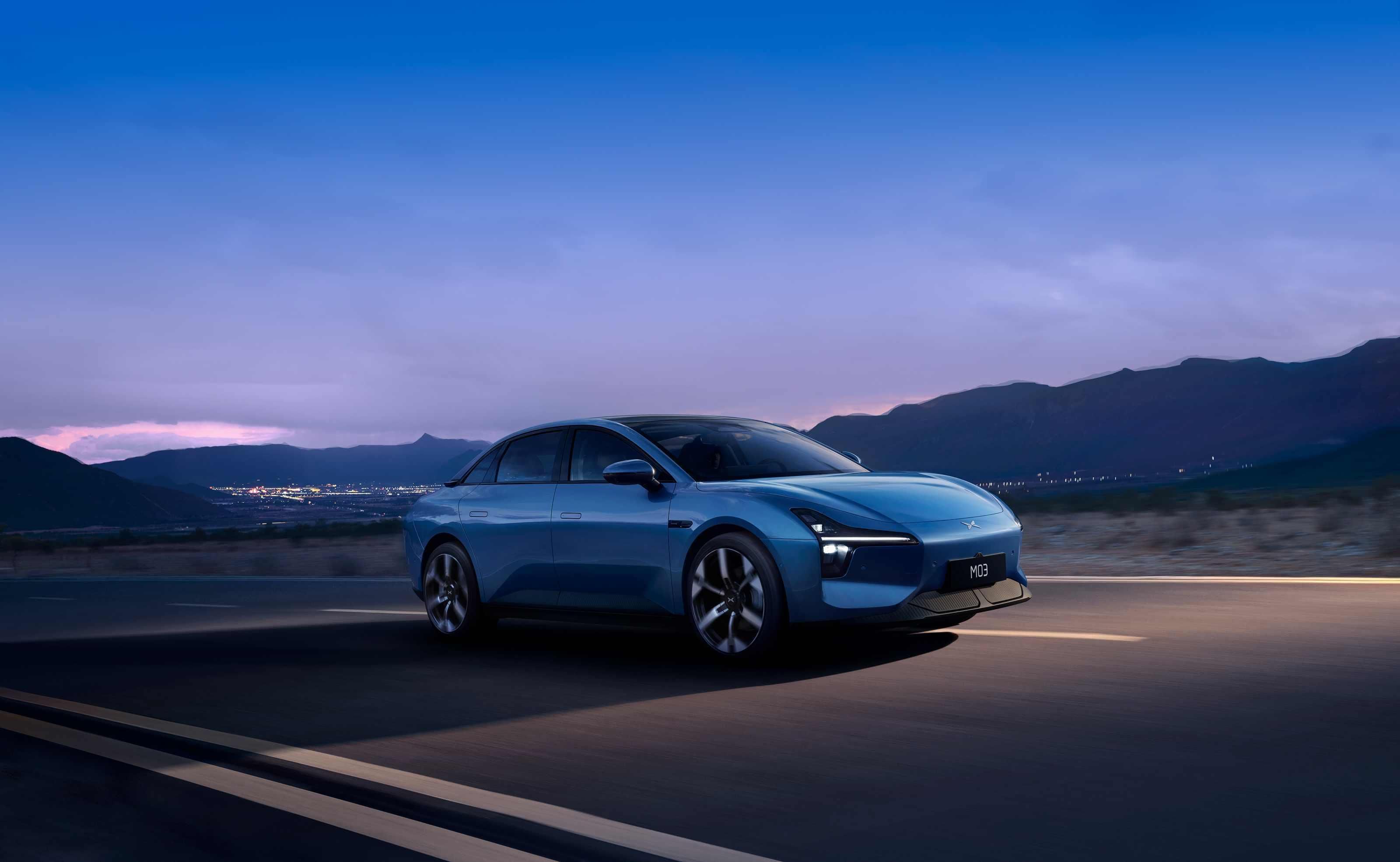 漂亮得不像实力派，小鹏MONA M03开启全球首秀