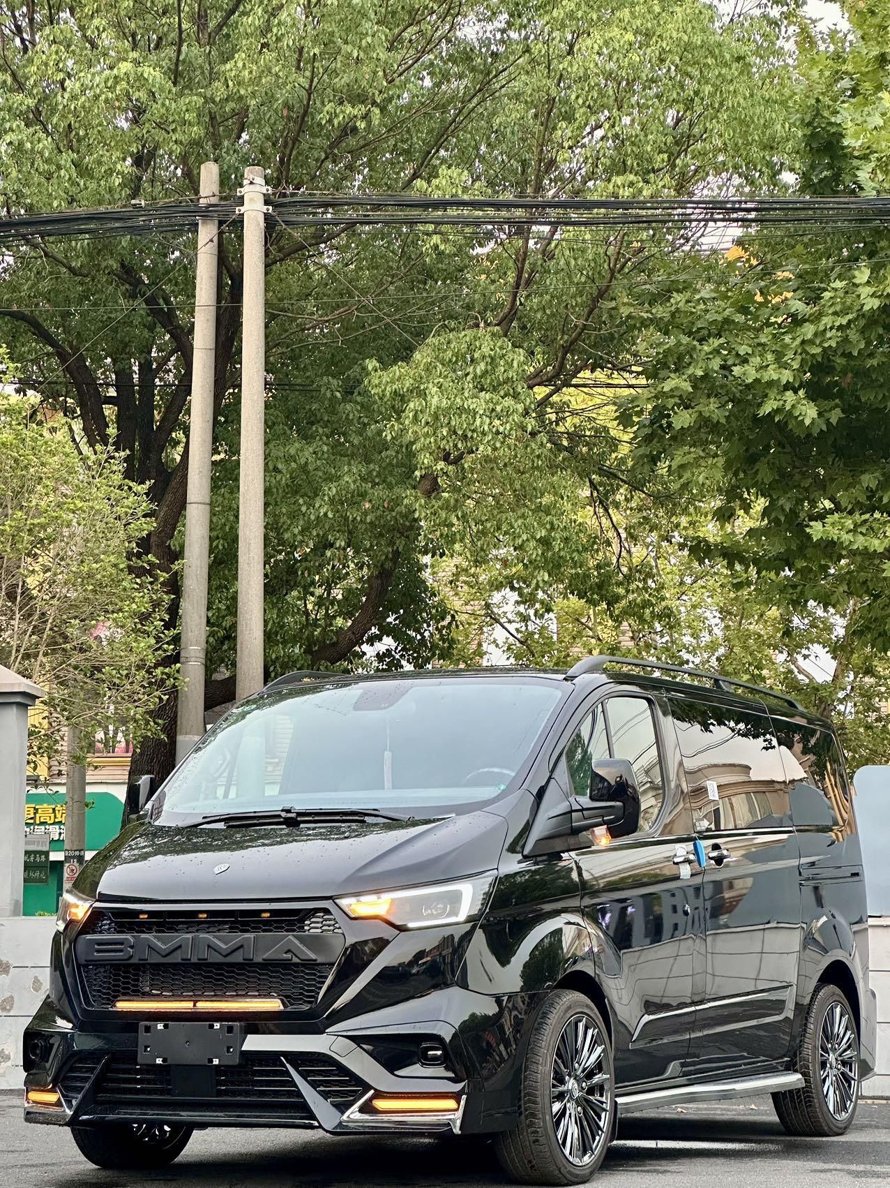福特黑曼巴创世版,7座豪华mpv,商家两用更舒适