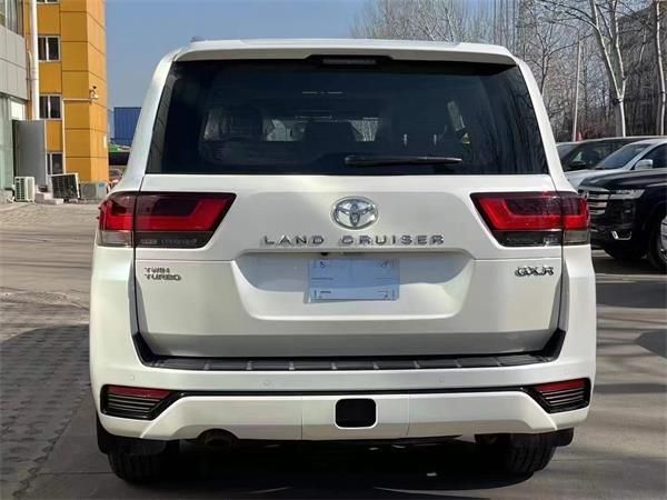 酷路泽 LC300 GXR 也门版震撼登场