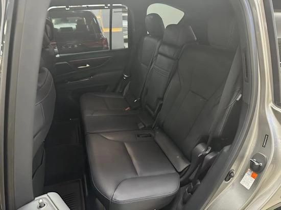 【豪车品鉴，卓越之选】