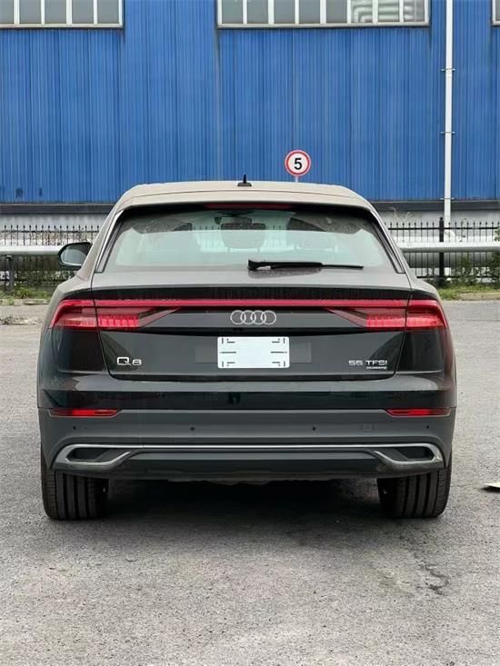欧规奥迪 Q8，奢华座驾的巅峰之选