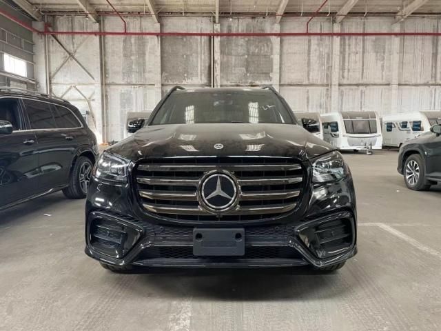 24款奔驰GLS450七座暗夜包美规版落地价115万元